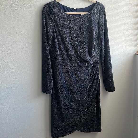 Glittery navy blue midi dress - Picture 3 of 6